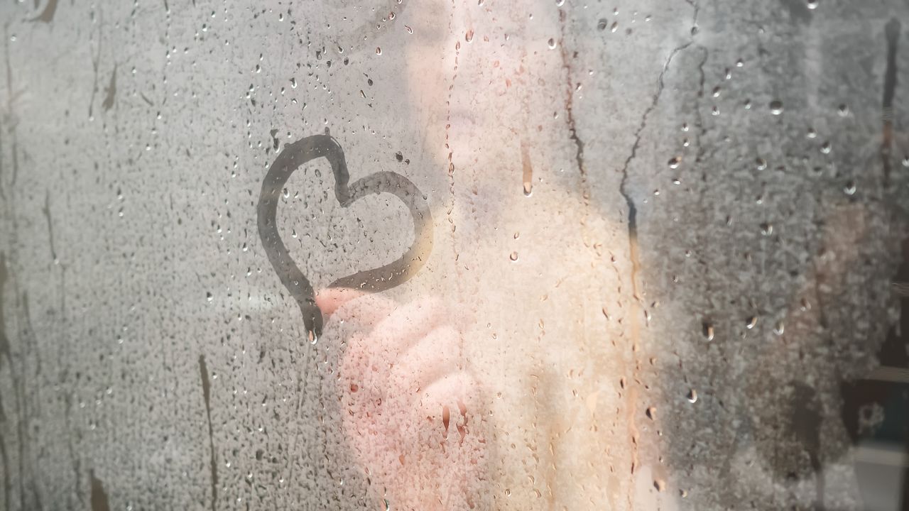 condensation salle de bain malgré VMC
