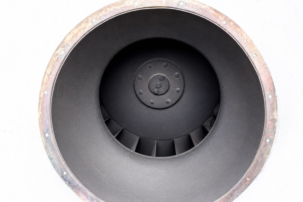 Ventilateur VMC collective après nettoyage en copropriété